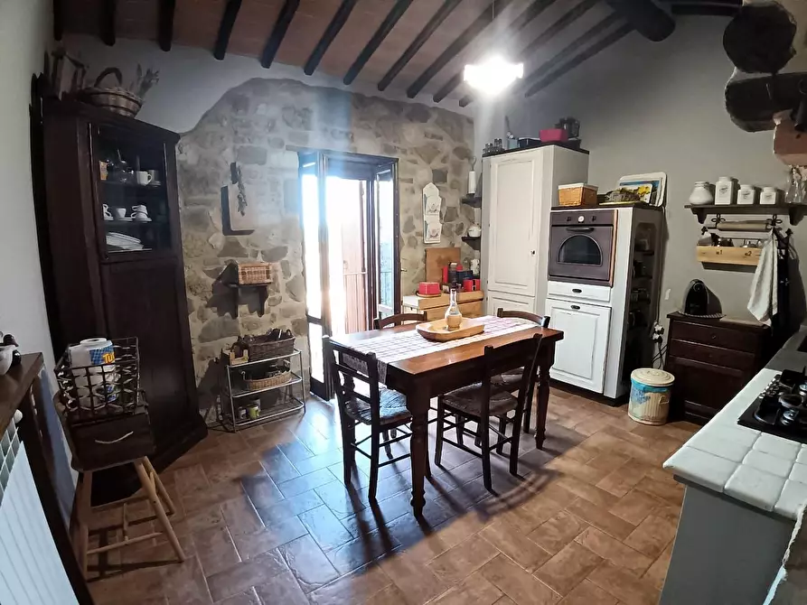 Immagine 10 di Appartamento in vendita  a Colle Di Val D'elsa