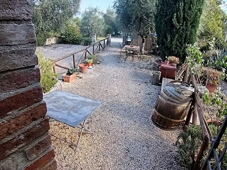 Immagine 2 di Appartamento in vendita  a Colle Di Val D'elsa