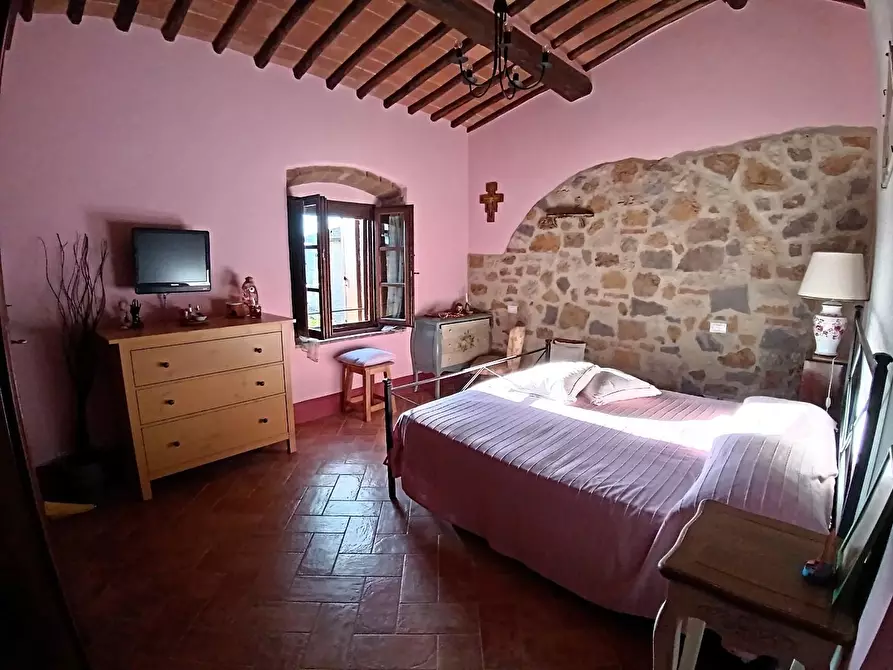 Immagine 14 di Appartamento in vendita  a Colle Di Val D'elsa