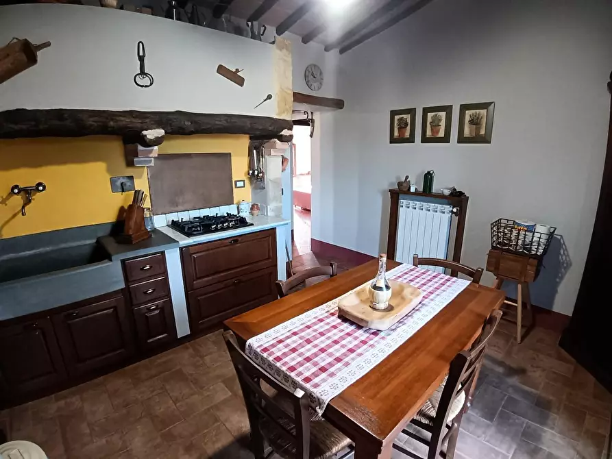 Immagine 8 di Appartamento in vendita  a Colle Di Val D'elsa