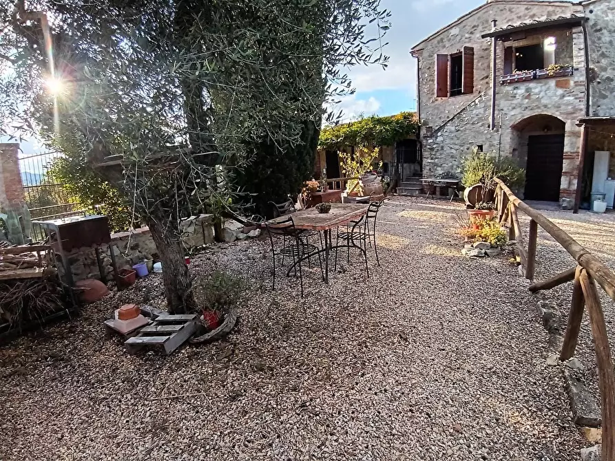 Immagine 4 di Appartamento in vendita  a Colle Di Val D'elsa