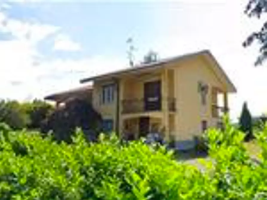 Immagine 3 di Villa in vendita  a Parabiago