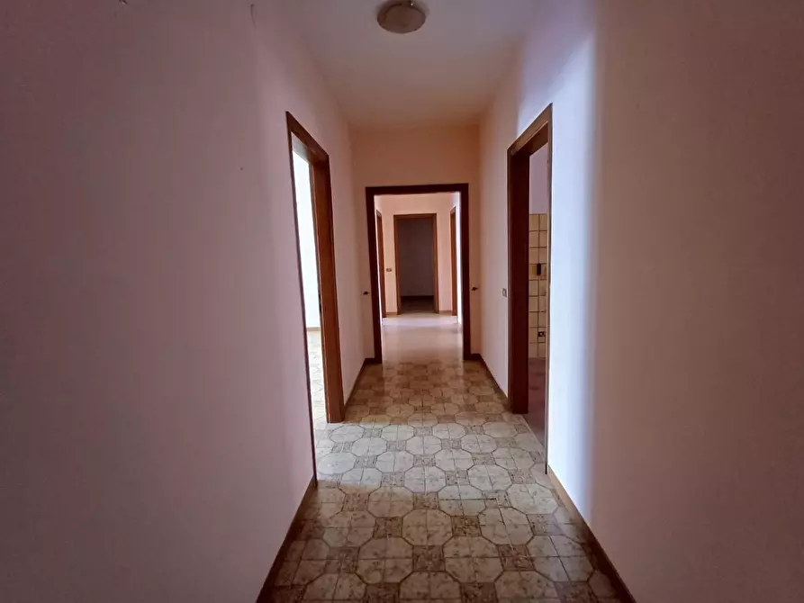 Immagine 5 di Appartamento in vendita  a Massafra