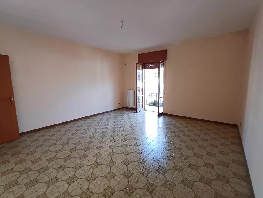 Immagine 9 di Appartamento in vendita  a Massafra