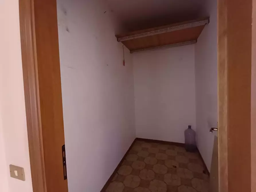 Immagine 17 di Appartamento in vendita  a Massafra