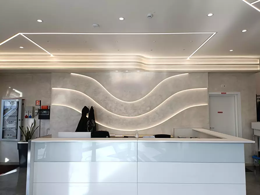 Immagine 11 di Capannone industriale in affitto  a Prato