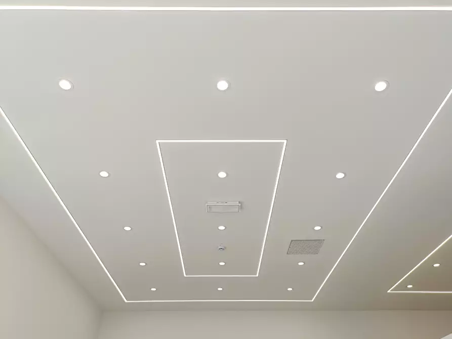 Immagine 23 di Capannone industriale in affitto  a Prato