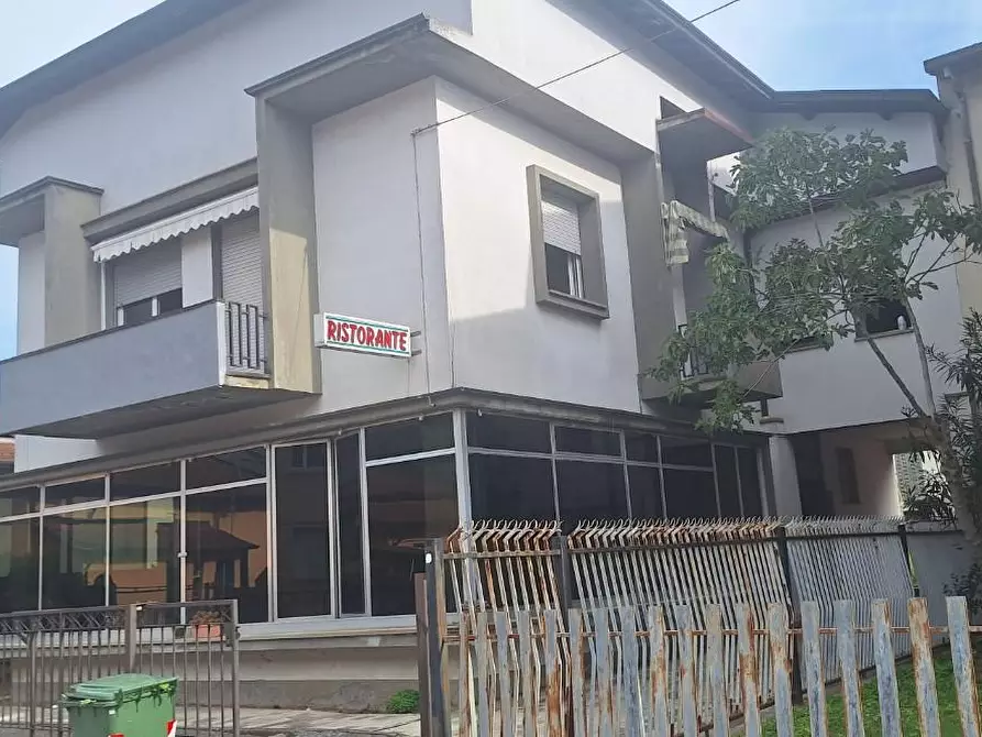 Immagine 3 di Albergo/B&B/Residence in vendita  a Barga