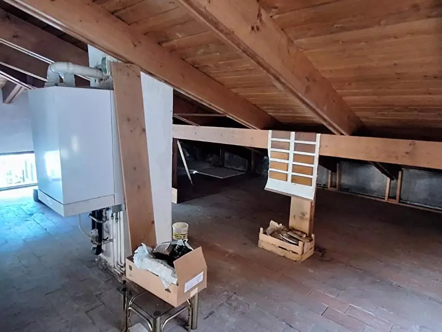 Immagine 13 di Albergo/B&B/Residence in vendita  a Barga