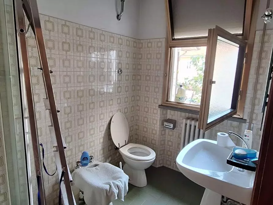 Immagine 11 di Albergo/B&B/Residence in vendita  a Barga