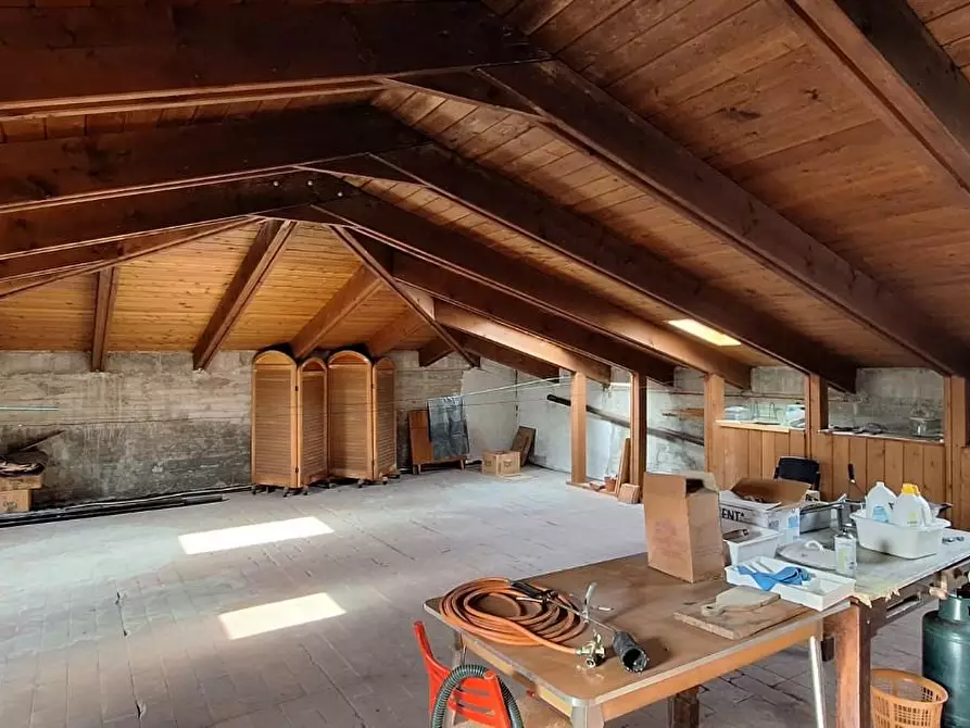 Immagine 12 di Albergo/B&B/Residence in vendita  a Barga