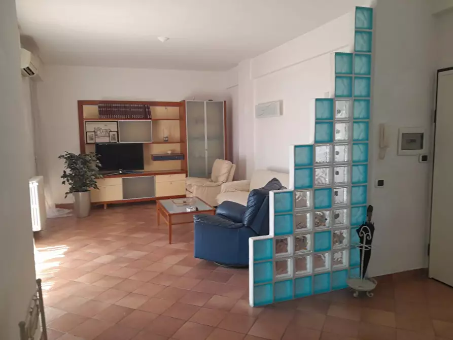 Immagine 8 di Appartamento in affitto  a Livorno