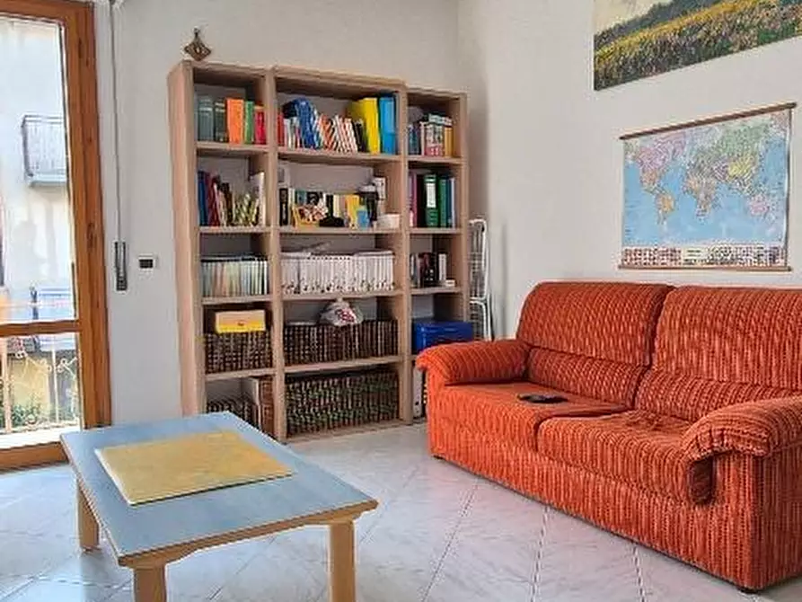 Immagine 2 di Appartamento in vendita  a Cascina