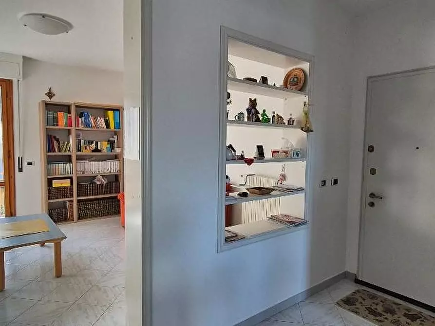 Immagine 10 di Appartamento in vendita  a Cascina