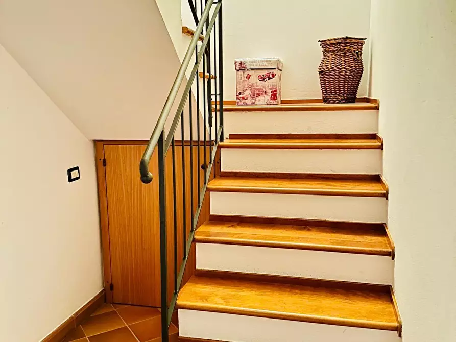 Immagine 33 di Terratetto in vendita  a Siena