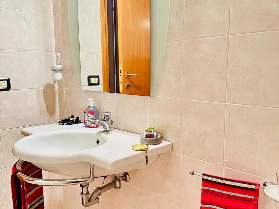 Immagine 21 di Terratetto in vendita  a Siena