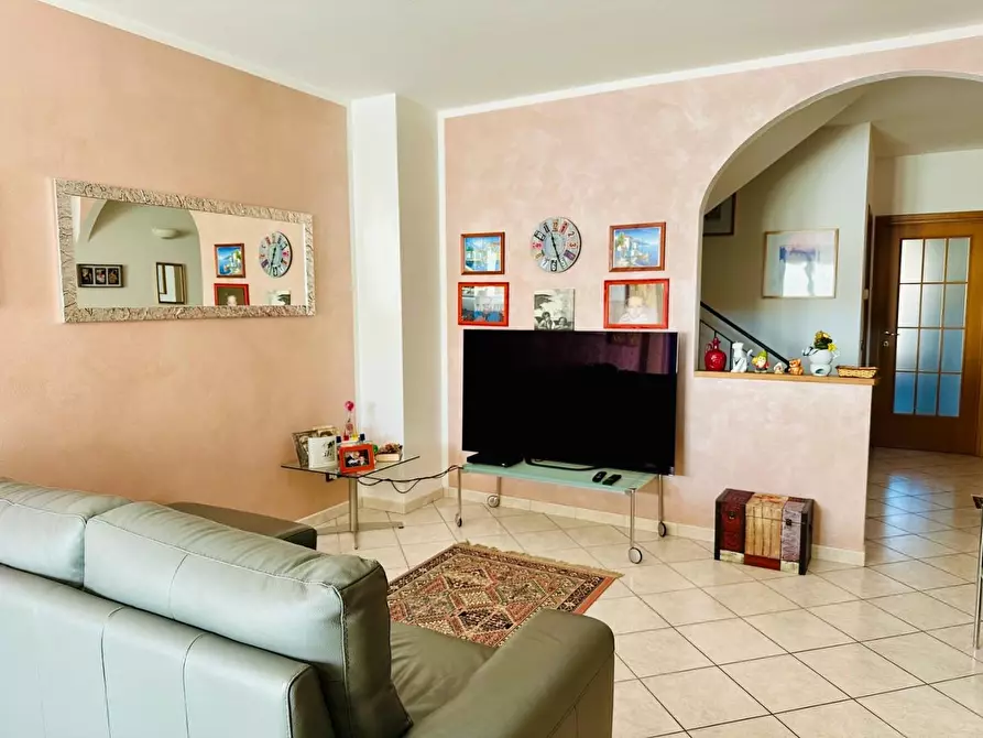 Immagine 1 di Terratetto in vendita  a Siena