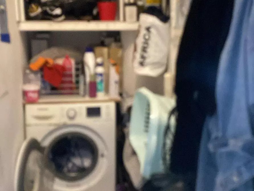 Immagine 11 di Appartamento in vendita  a Livorno