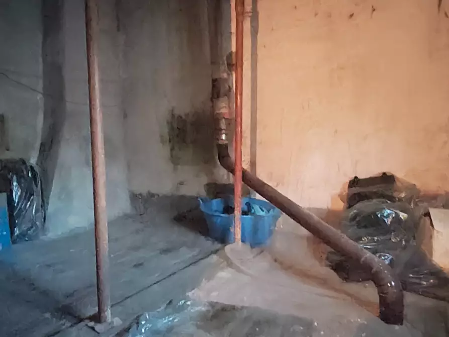 Immagine 15 di Terratetto in vendita  a Lucca