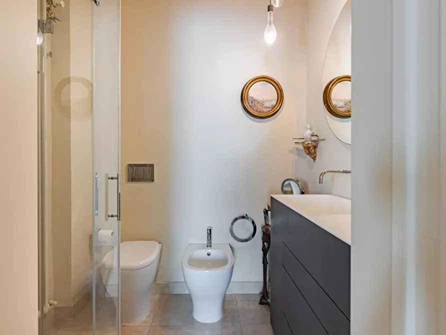 Immagine 25 di Mansarda in vendita  a Pisa