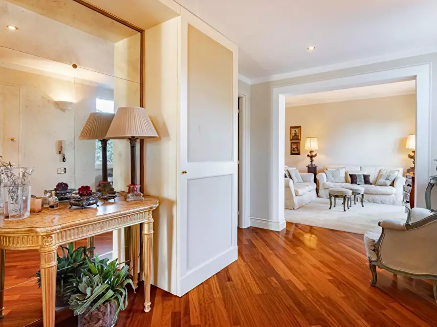 Immagine 2 di Mansarda in vendita  a Pisa