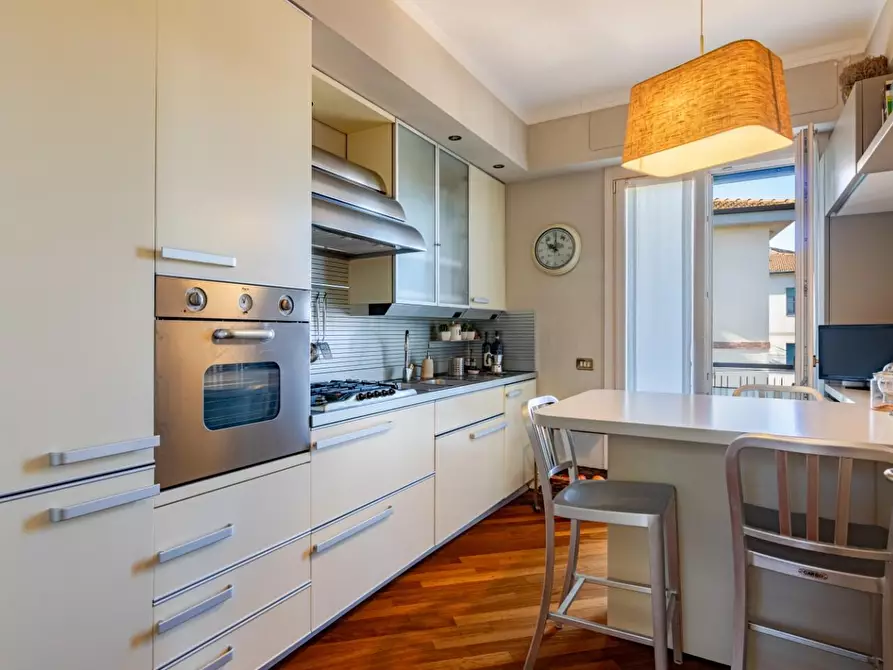 Immagine 10 di Mansarda in vendita  a Pisa