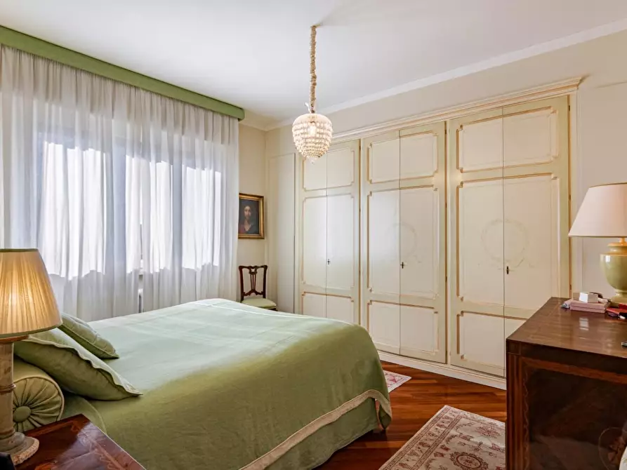 Immagine 20 di Mansarda in vendita  a Pisa