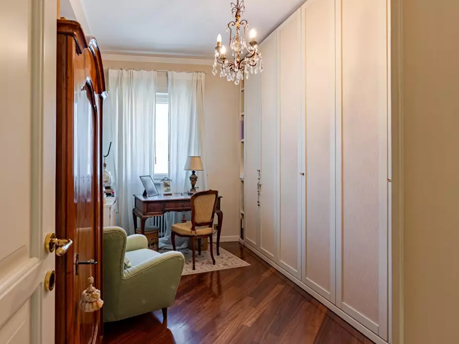 Immagine 24 di Mansarda in vendita  a Pisa