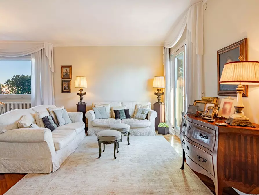 Immagine 3 di Mansarda in vendita  a Pisa