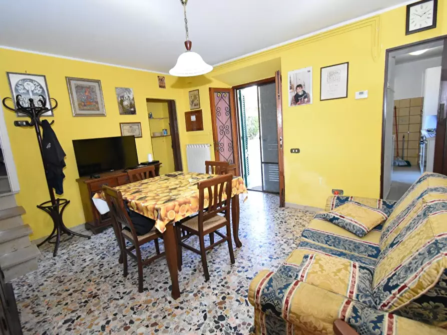 Immagine 2 di Terratetto in vendita  a Vecchiano