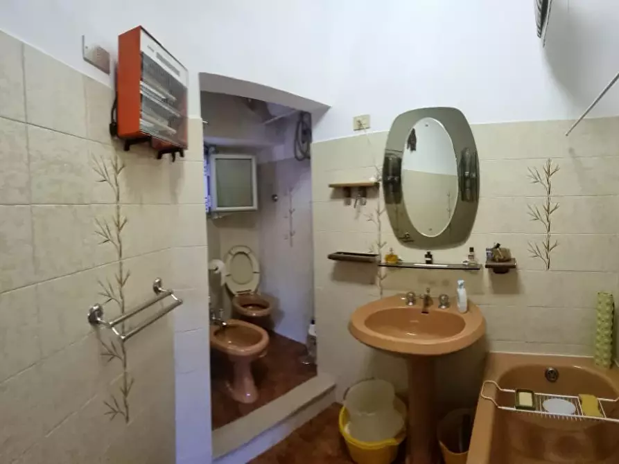 Immagine 15 di Appartamento in vendita  a Livorno