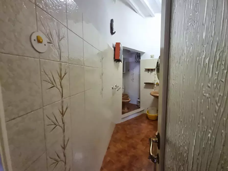 Immagine 13 di Appartamento in vendita  a Livorno