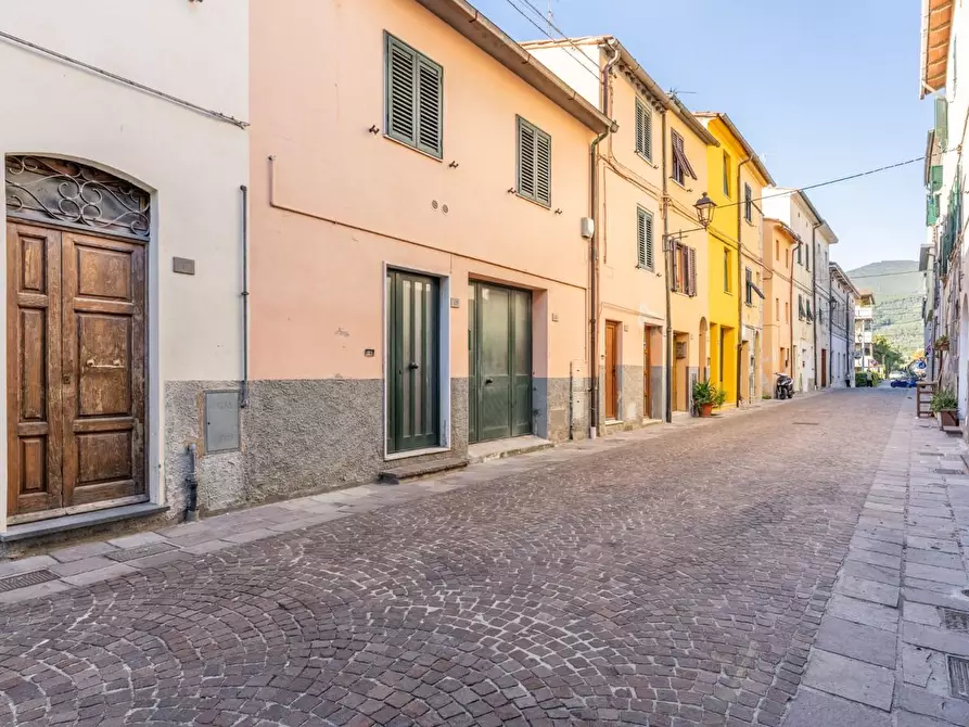 Immagine 1 di Terratetto in vendita  a Cascina