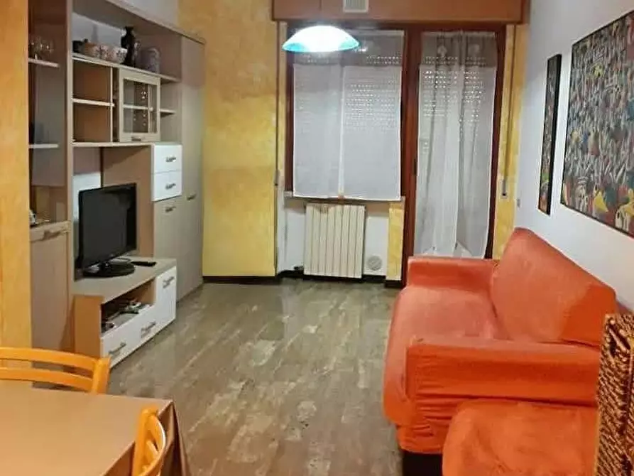 Immagine 5 di Appartamento in vendita  a Massa