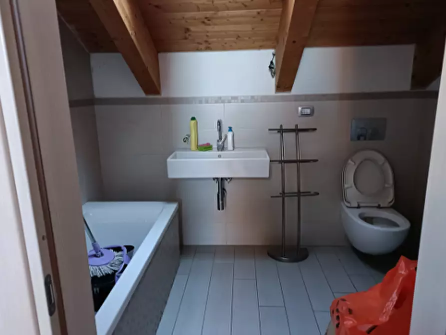 Immagine 8 di Appartamento in vendita  a Trofarello