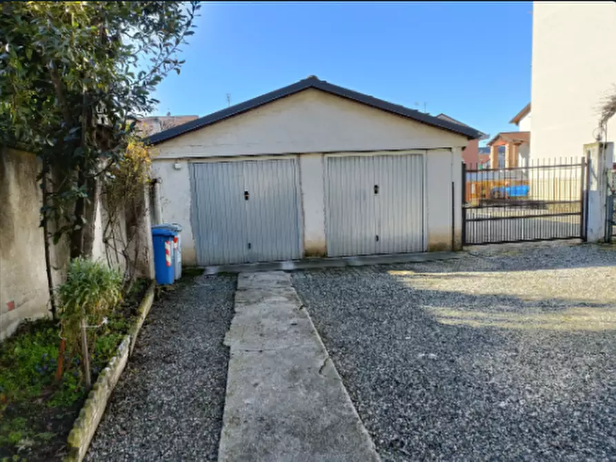 Immagine 10 di Appartamento in vendita  a Trofarello