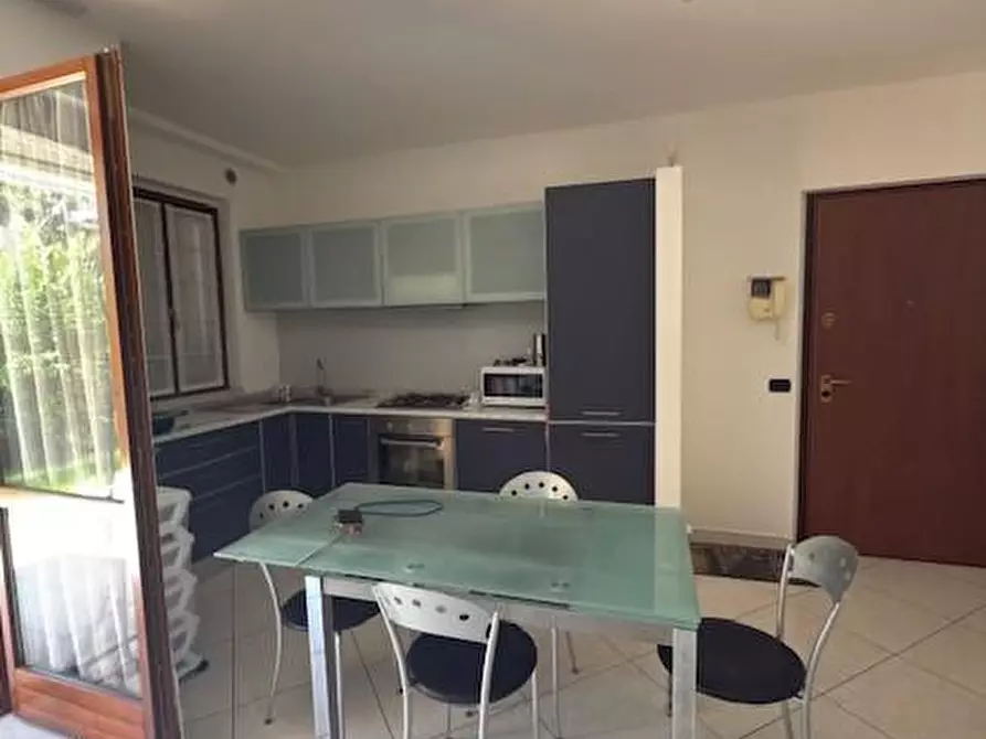 Immagine 8 di Appartamento in vendita  a Carrara