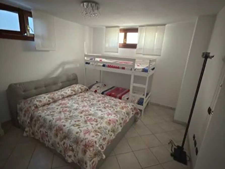 Immagine 12 di Appartamento in vendita  a Carrara