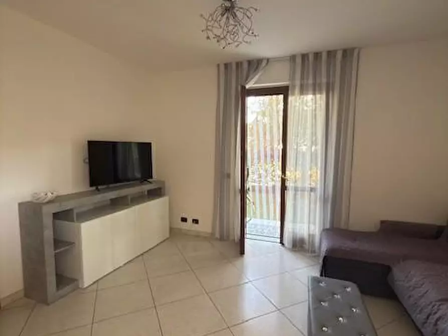 Immagine 2 di Appartamento in vendita  a Carrara