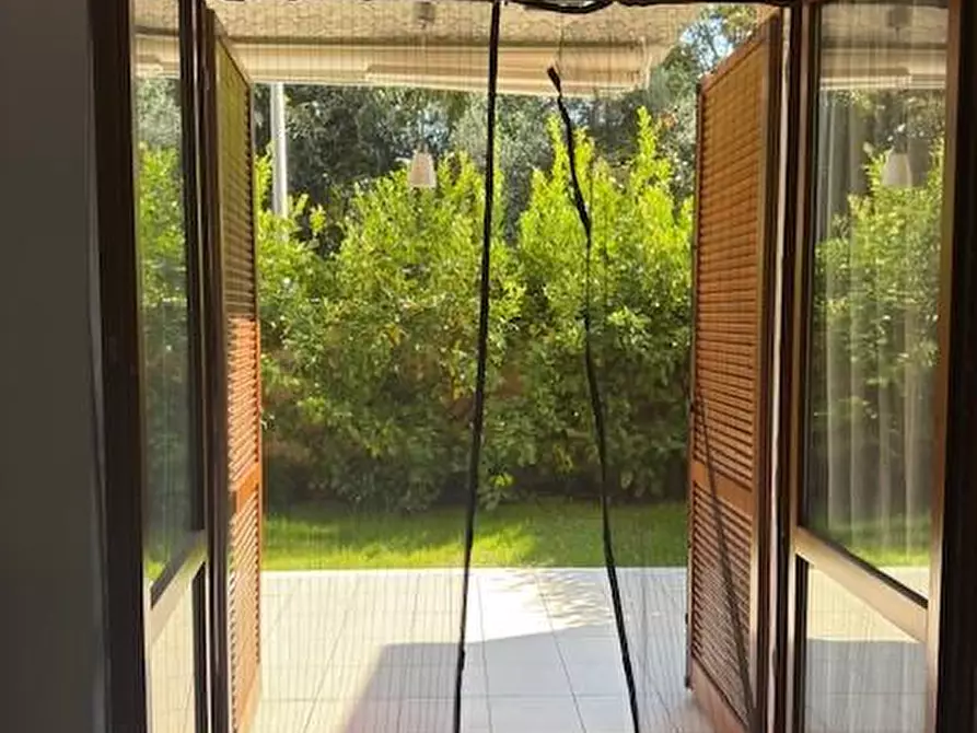 Immagine 16 di Appartamento in vendita  a Carrara