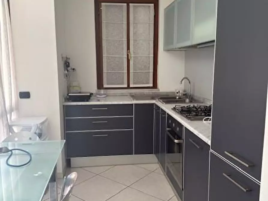 Immagine 1 di Appartamento in vendita  a Carrara