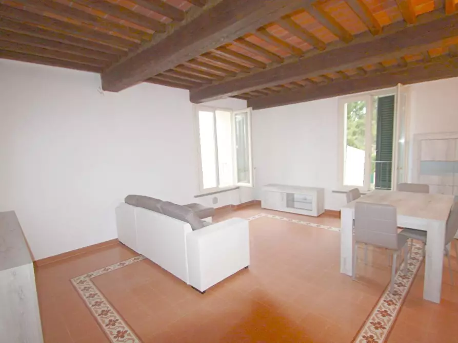 Immagine 3 di Appartamento in vendita  a Lucca