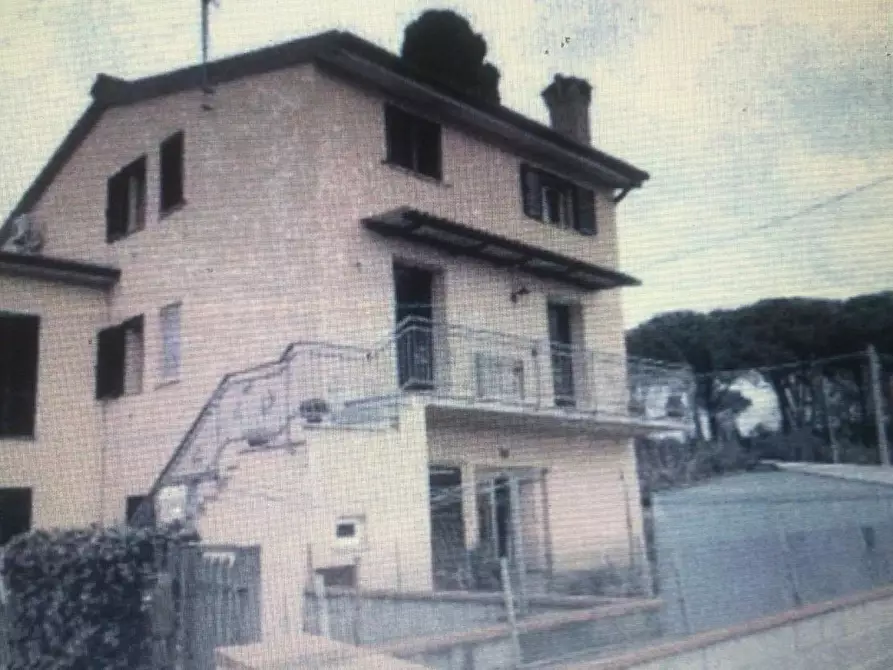 Immagine 1 di Appartamento in vendita  a San Giuliano Terme