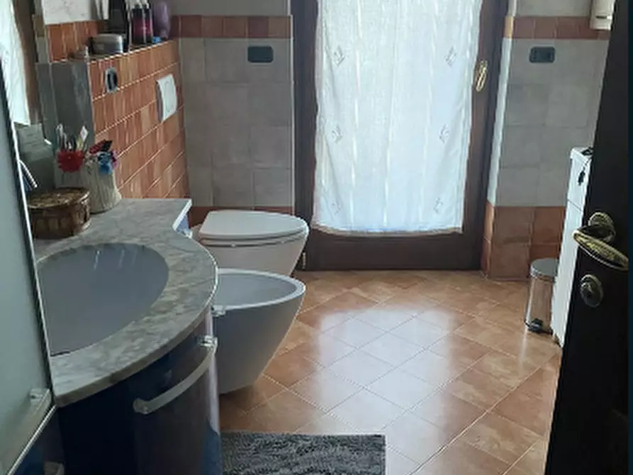 Immagine 14 di Villa in vendita  a Riva Presso Chieri