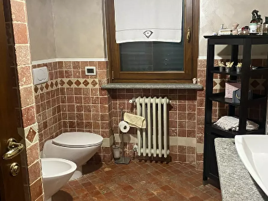 Immagine 6 di Villa in vendita  a Riva Presso Chieri