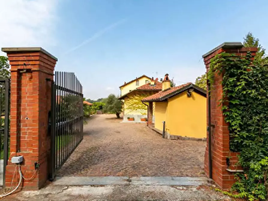 Immagine 6 di Villa in vendita  a Torino