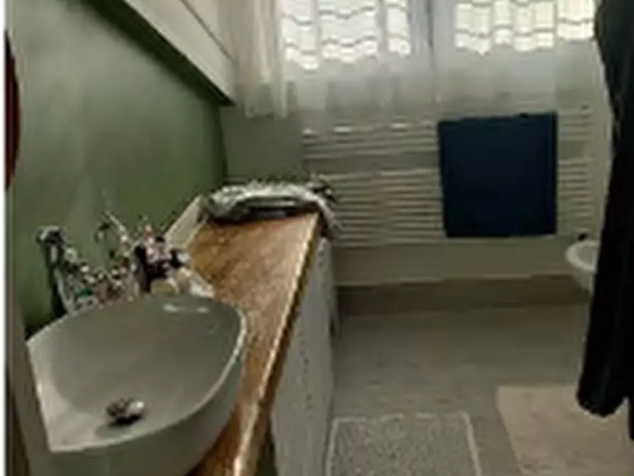 Immagine 25 di Villa in vendita  a Torino