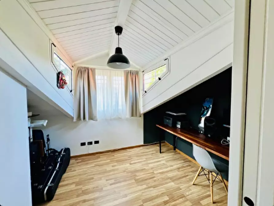 Immagine 20 di Villa in vendita  a Torino