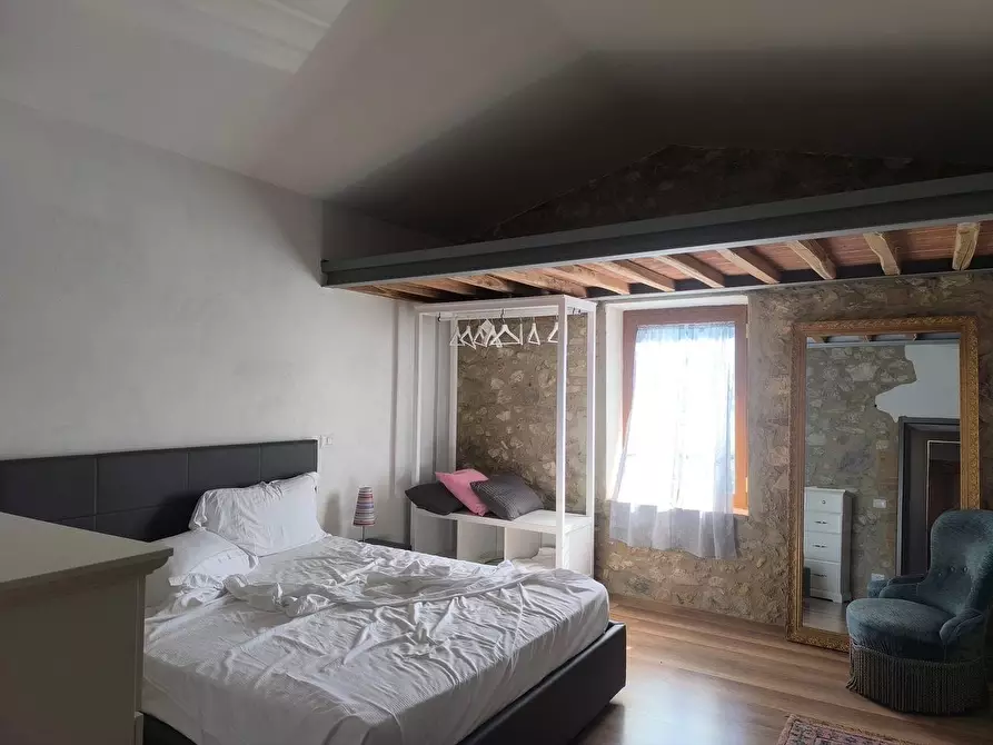 Immagine 39 di Casa colonica in vendita  a Sovicille
