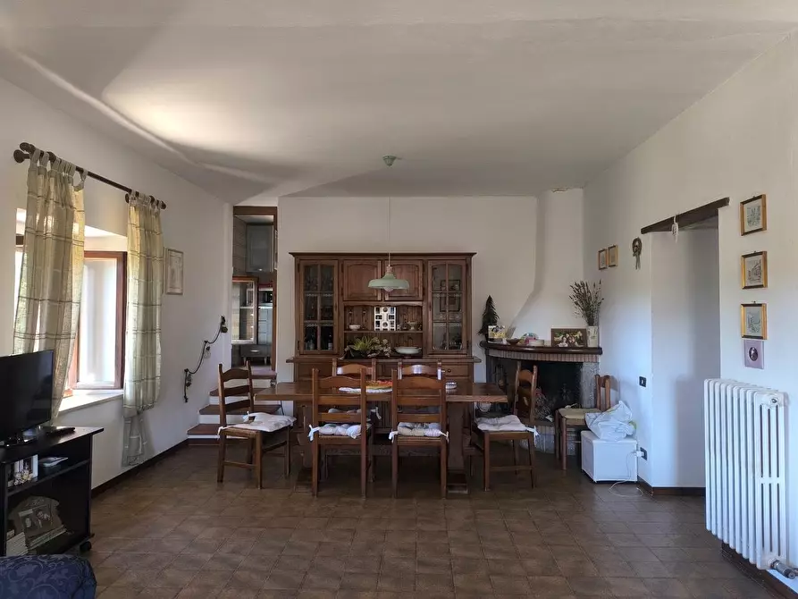 Immagine 51 di Casa colonica in vendita  a Sovicille